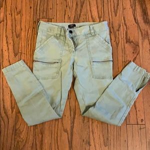 LOFT 2P green ankle pants